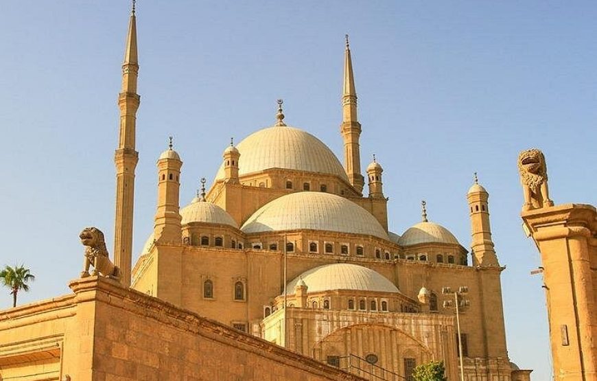 Day Tour to Egyptian Museum Citadel and Khan Khalili Bazaar