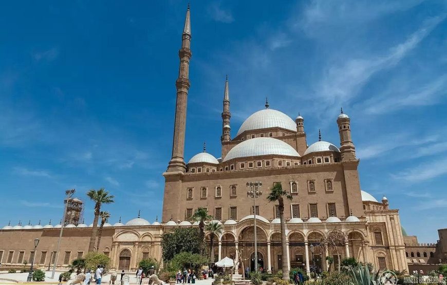 Day Tour to Egyptian Museum Citadel and Khan Khalili Bazaar