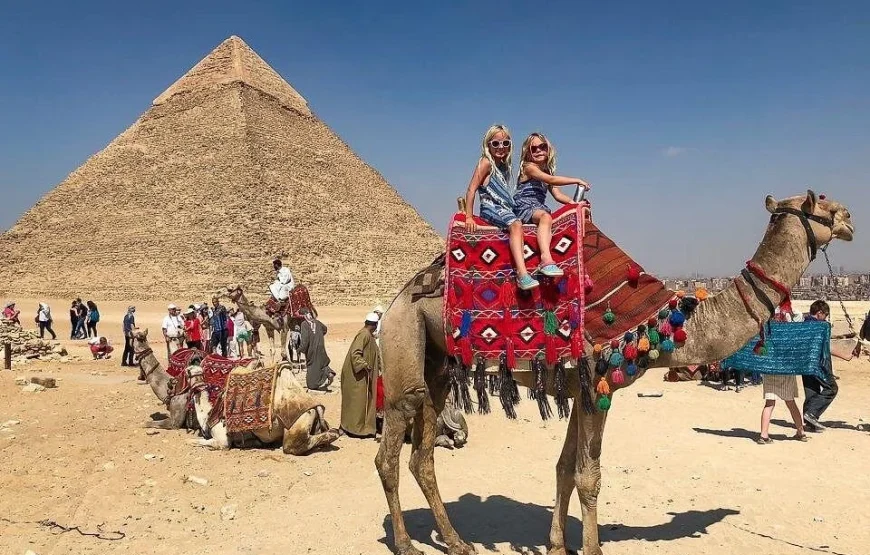 Half-Day Private Tour: Giza Pyramids, Sphinx & Camel Ride
